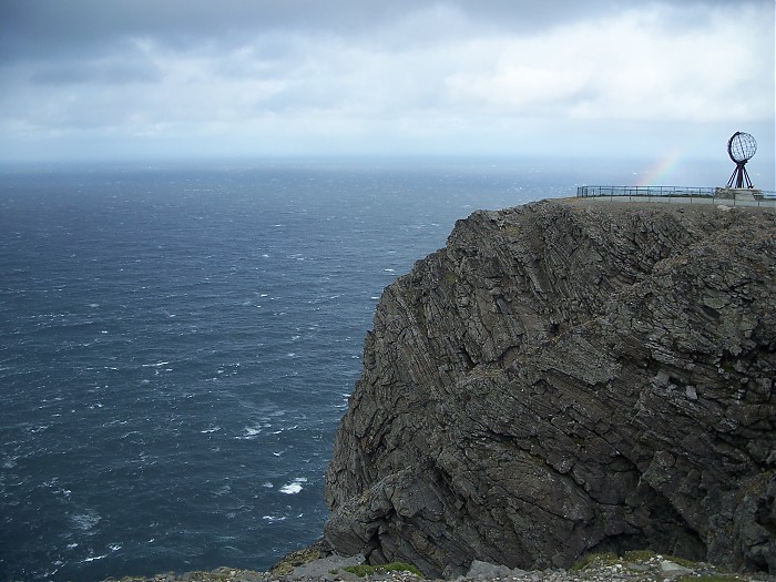 71°10′21″N, 25°47′40″E